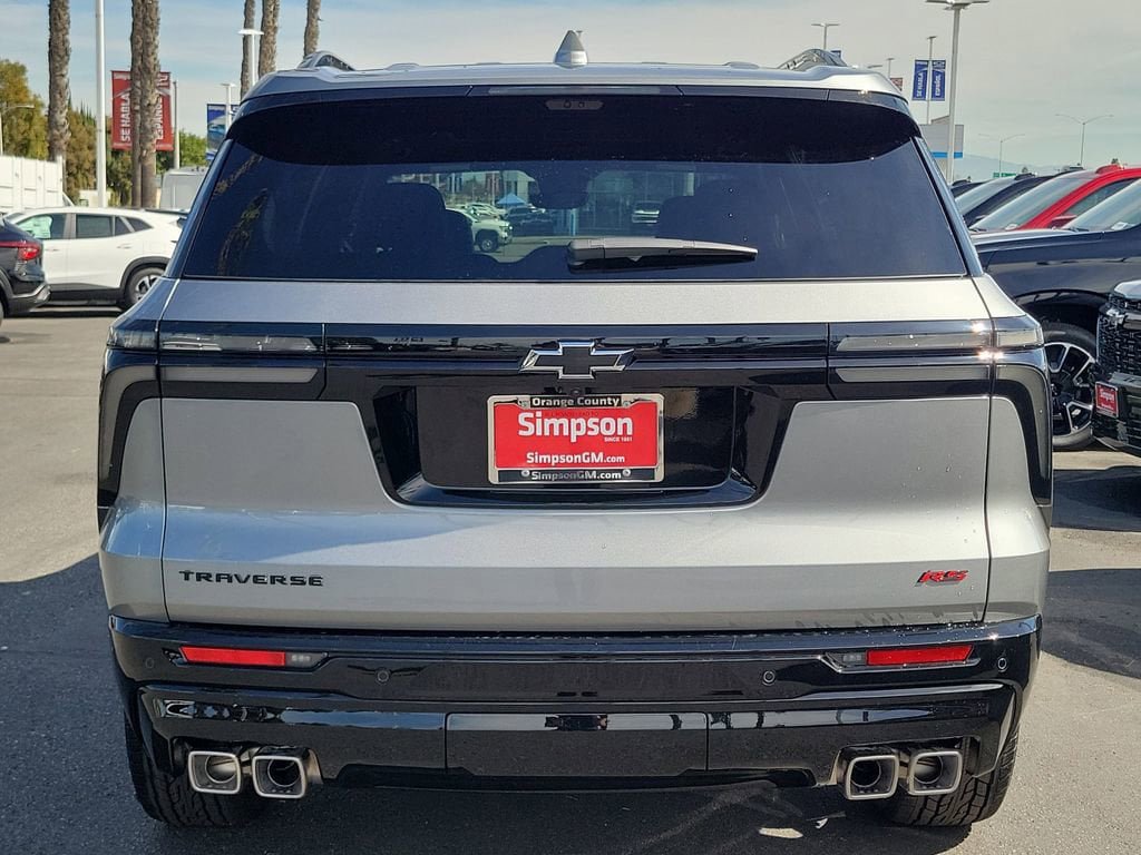 New 2026 Chevrolet Traverse RS w/ LPO, Floor Liner Package FWD image 24