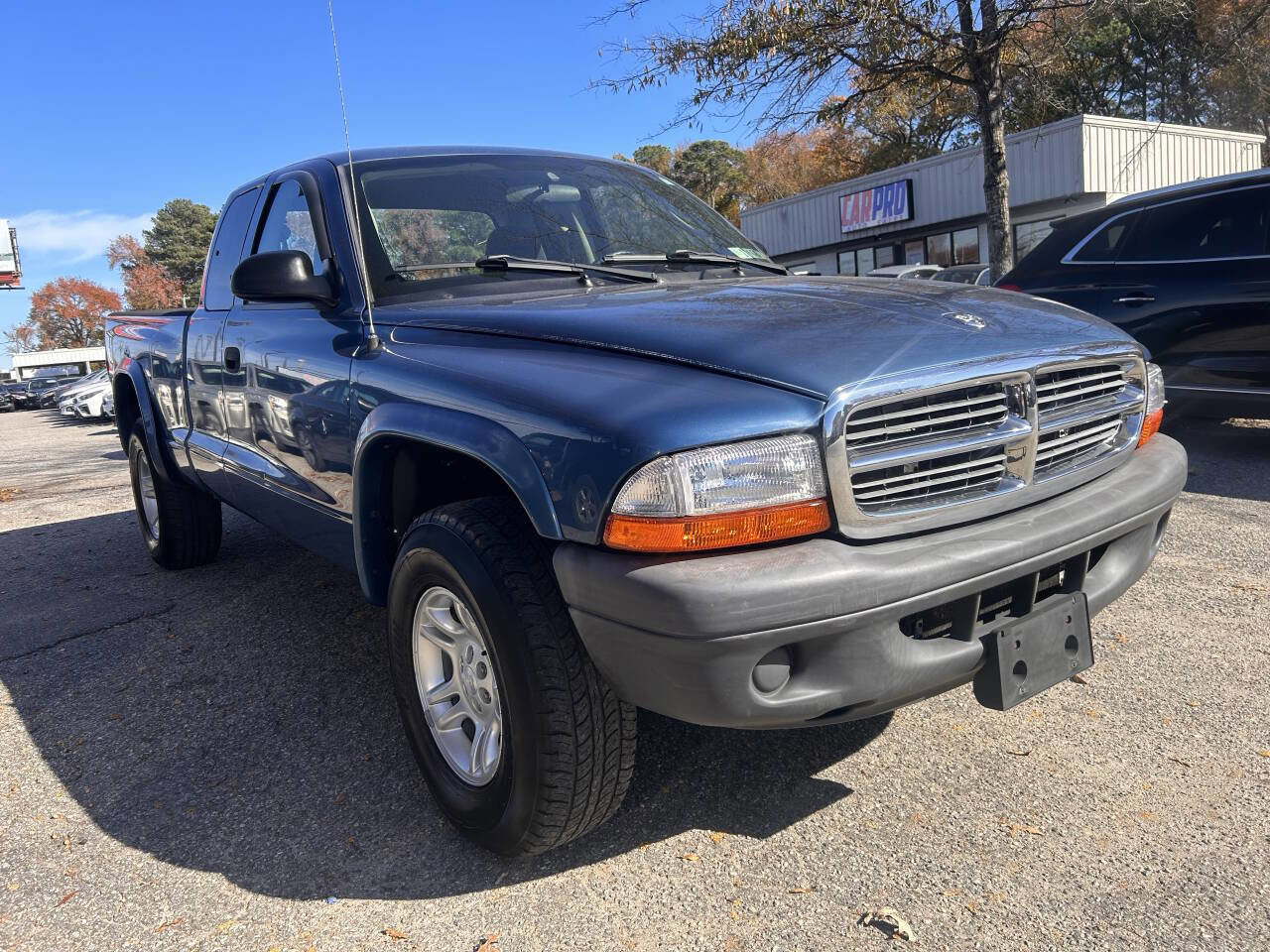 Used 2004 Dodge Dakota 4x4 Club Cab w/ Tire & Handling Group image 3