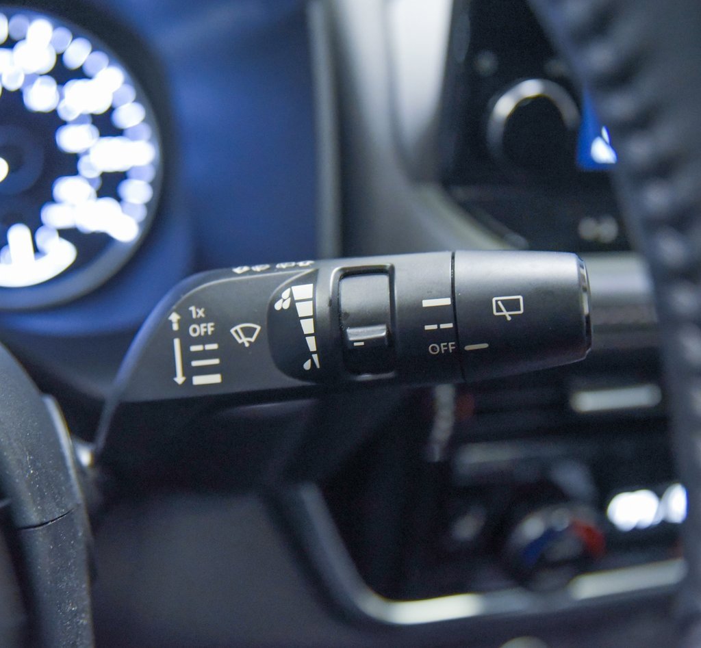 Used 2023 Nissan Rogue SL w/ SL Premium Package image 26