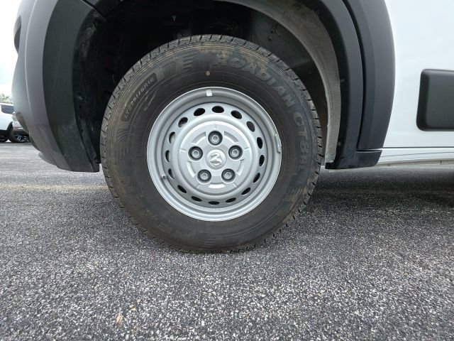 Used 2025 RAM ProMaster 3500 FWD image 4