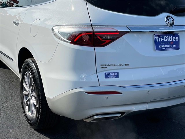 Used 2024 Buick Enclave Premium image 5
