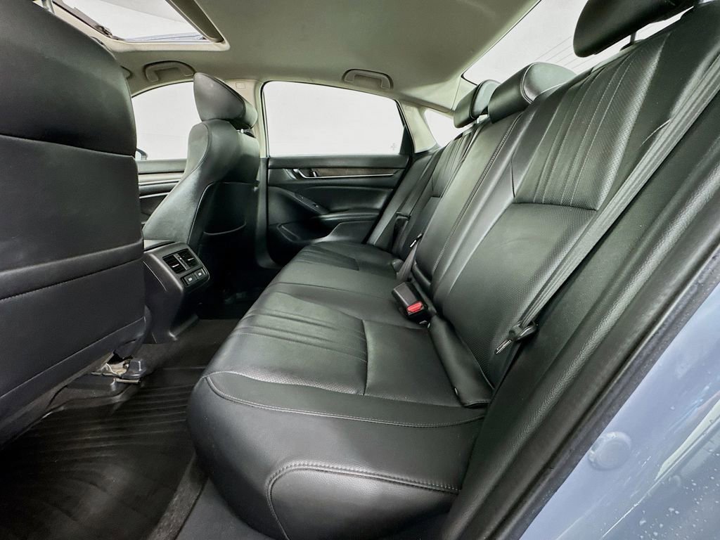 Used 2022 Honda Accord Touring image 31