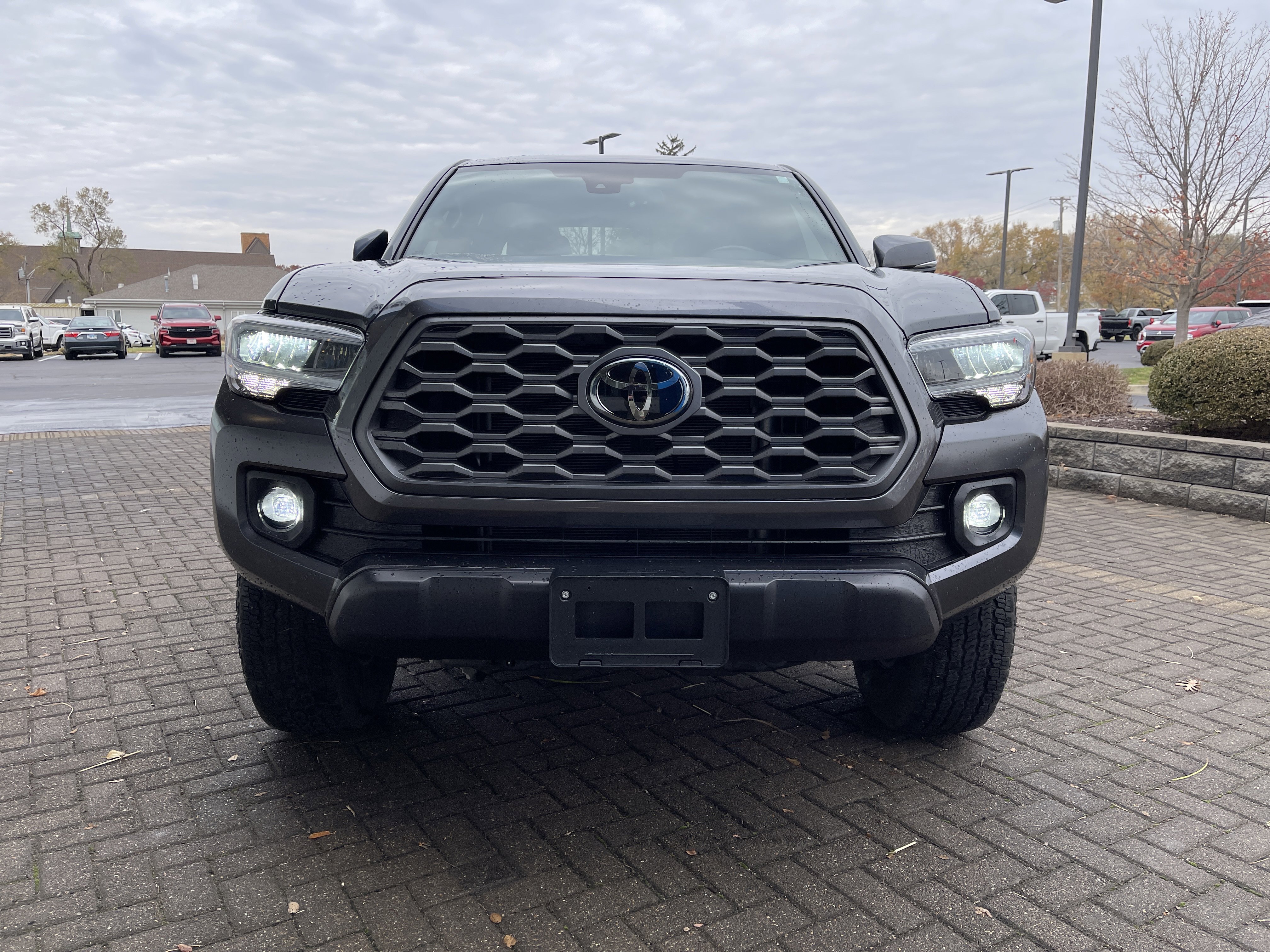 Used 2023 Toyota Tacoma TRD Off-Road image 9