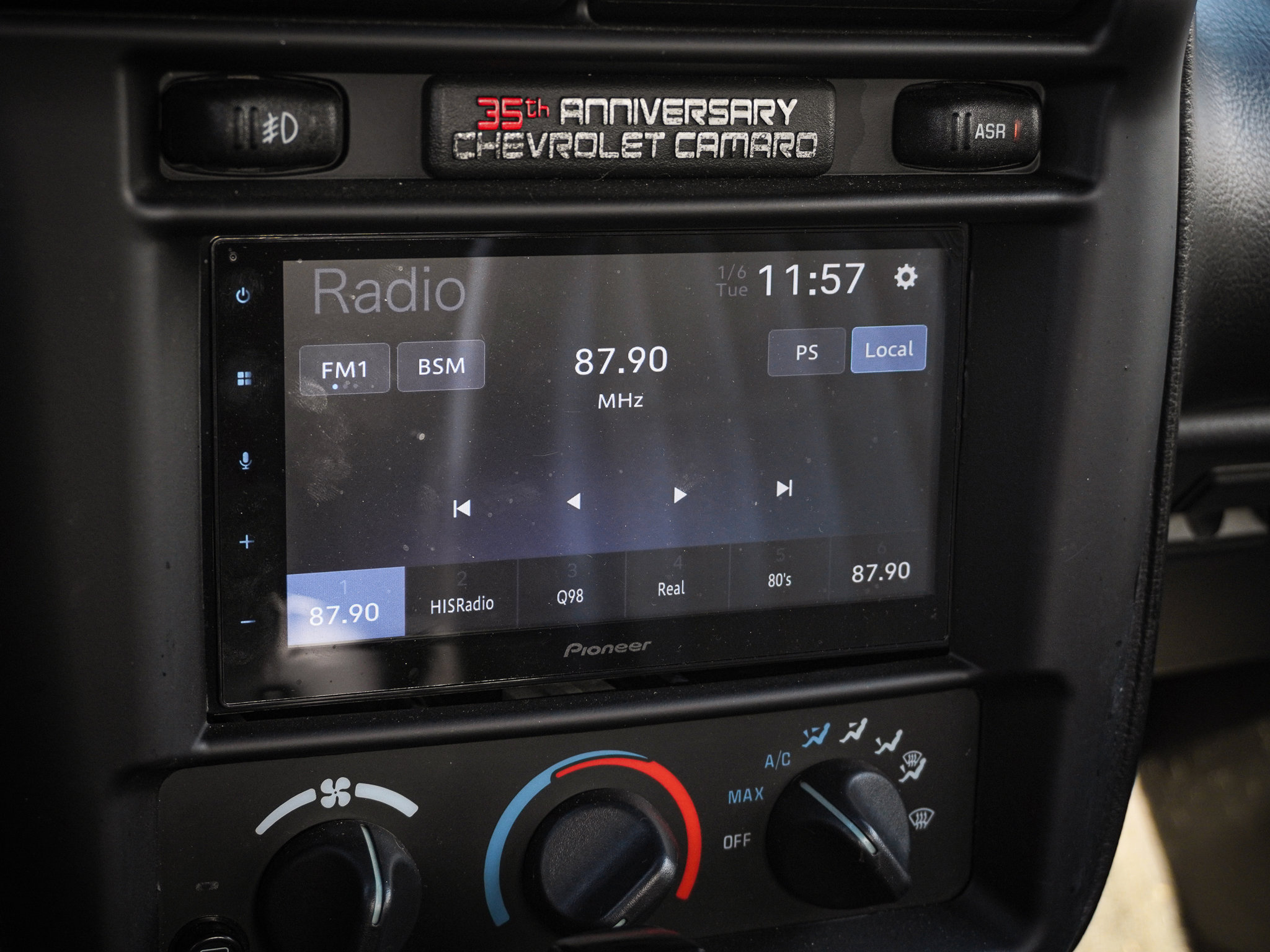 Used 2002 Chevrolet Camaro Z28 w/ SS Performance/Appearance Pkg image 24