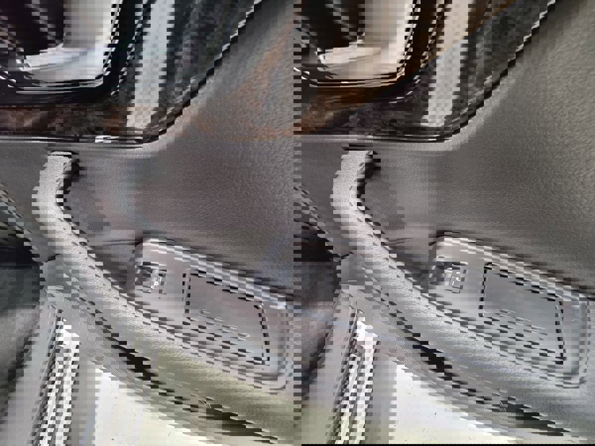 Used 2017 Audi Q7 3.0T Premium Plus image 11