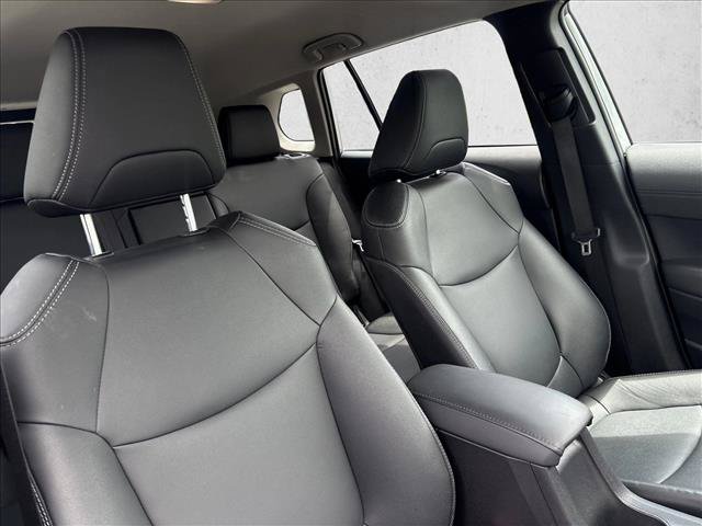 Certified 2026 Toyota Corolla Cross XLE FWD image 24