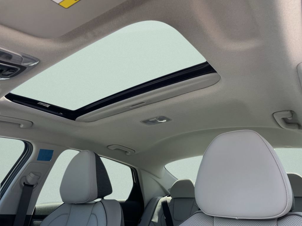 New 2026 Hyundai Elantra Limited FWD image 23