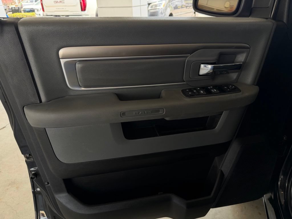 Used 2017 RAM 1500 Lone Star RWD image 11