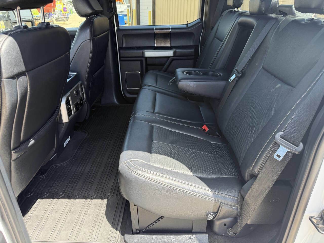 Used 2022 Ford F250 Lariat image 19