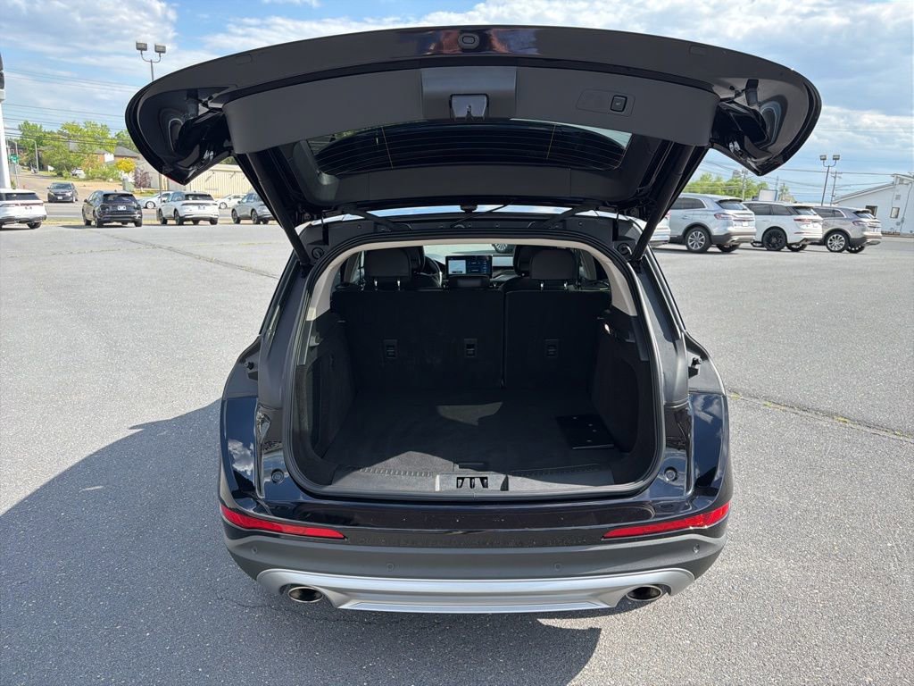 Certified 2023 Lincoln Corsair Reserve w/ Equipment Group 202A AWD/4WD image 17