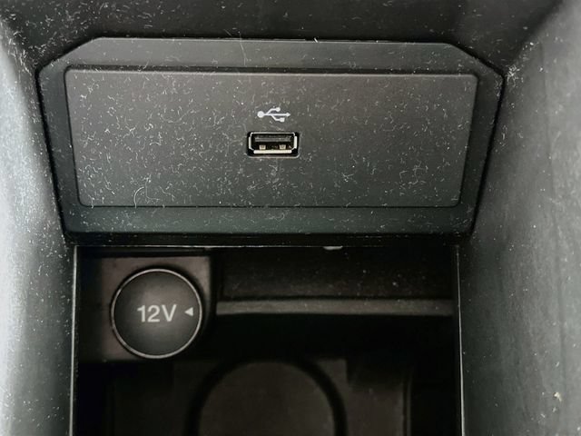 Used 2018 Ford C-MAX SE FWD image 18