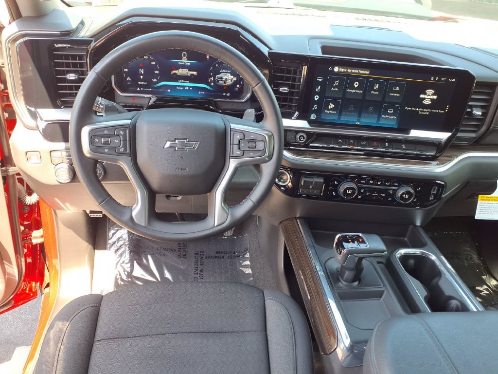 Used 2026 Chevrolet Silverado 1500 LT Trail Boss w/ Protection Package AWD/4WD image 9