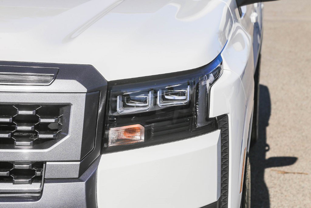 New 2026 Nissan Frontier SV w/ Tow Package RWD image 4