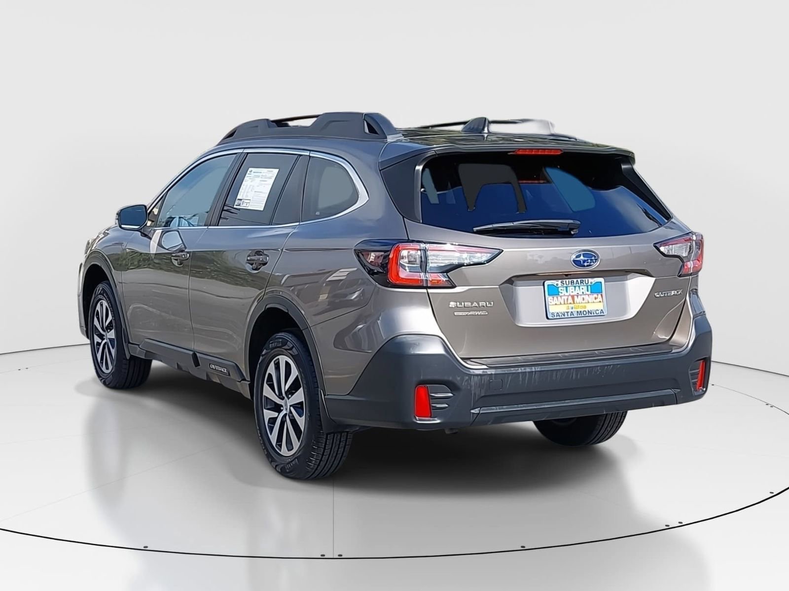 Used 2022 Subaru Outback Premium image 5