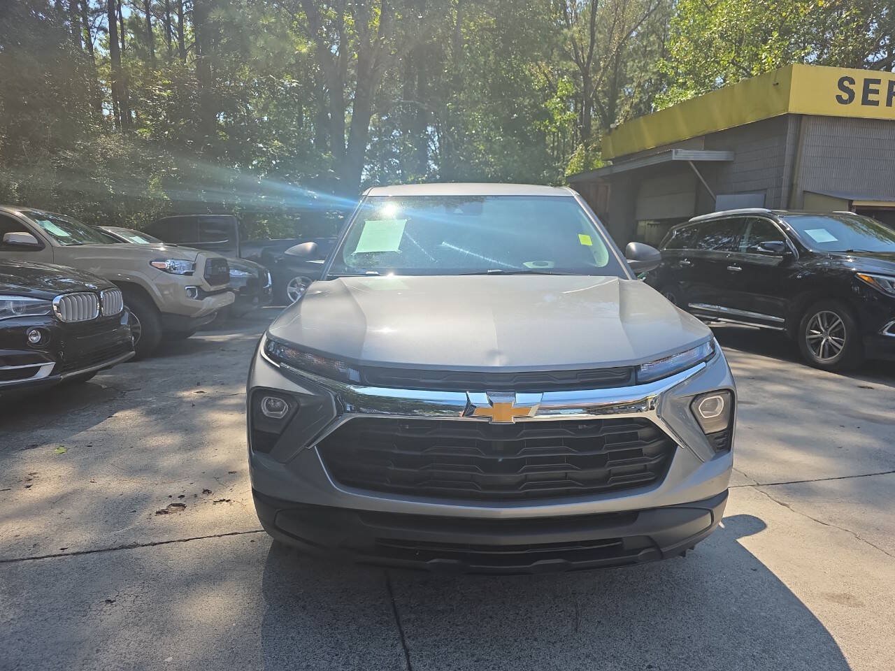 Used 2024 Chevrolet TrailBlazer LS FWD image 3