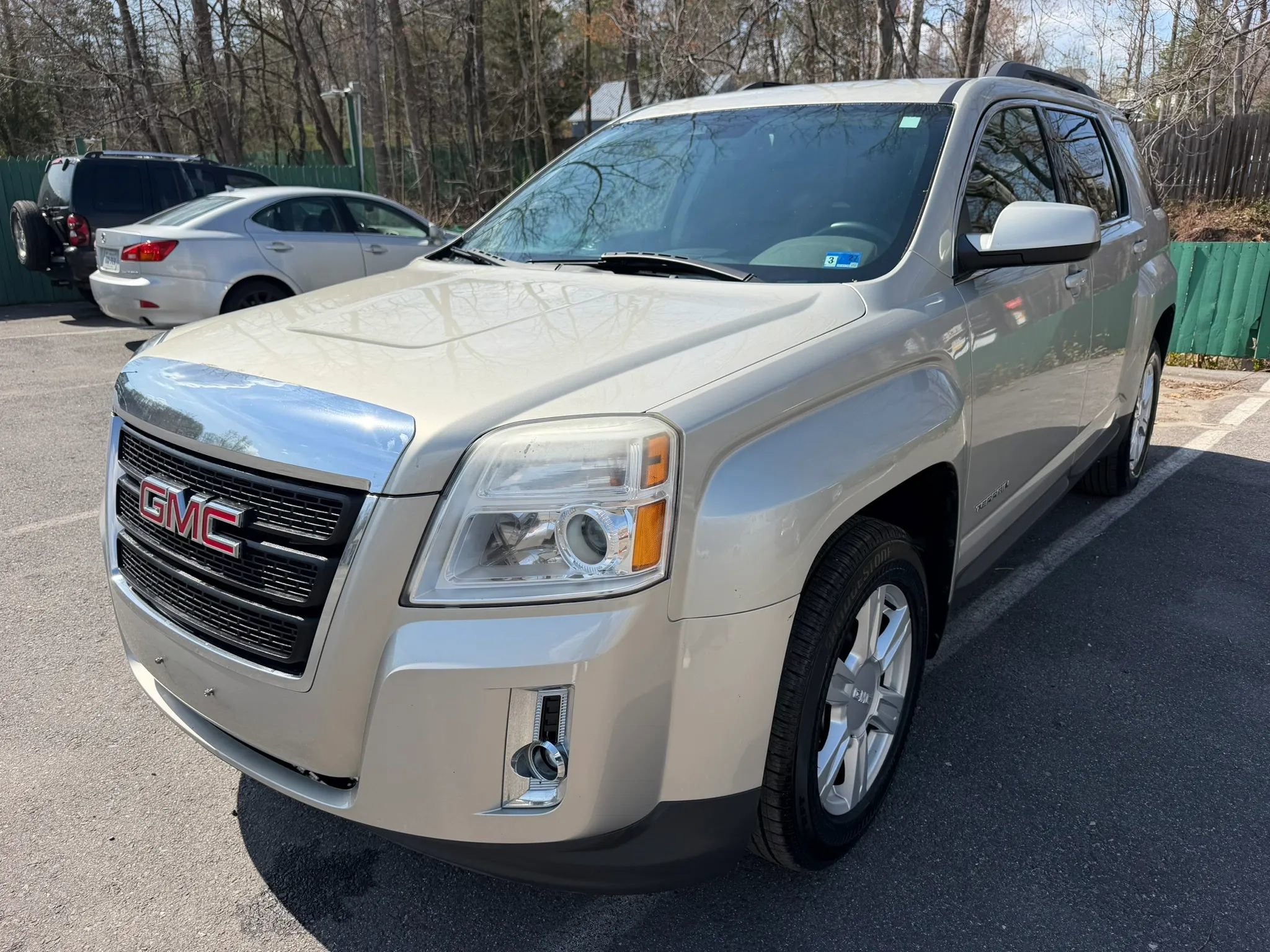 Used 2015 GMC Terrain SLT w/ Safety Package image 1
