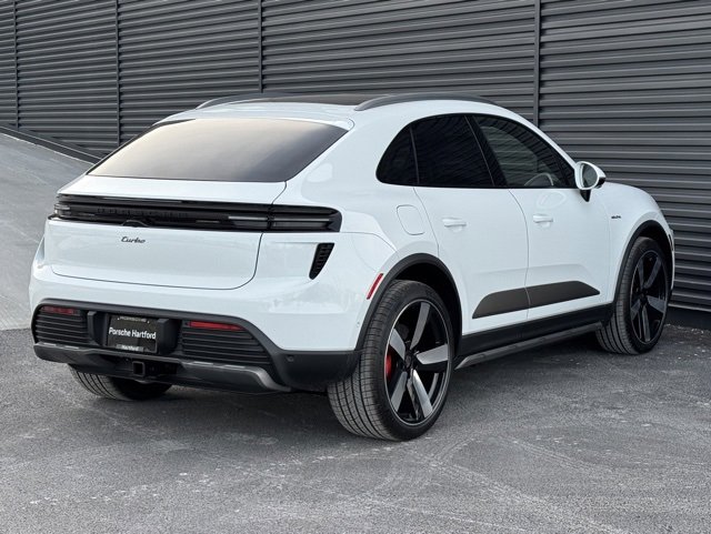 New 2025 Porsche Macan Turbo Electric image 7