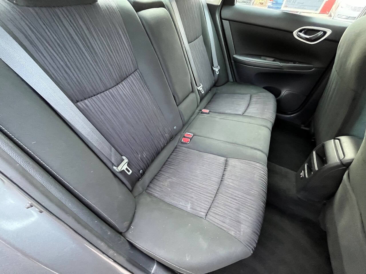 Used 2019 Nissan Sentra SV w/ Special Edition Package FWD image 13