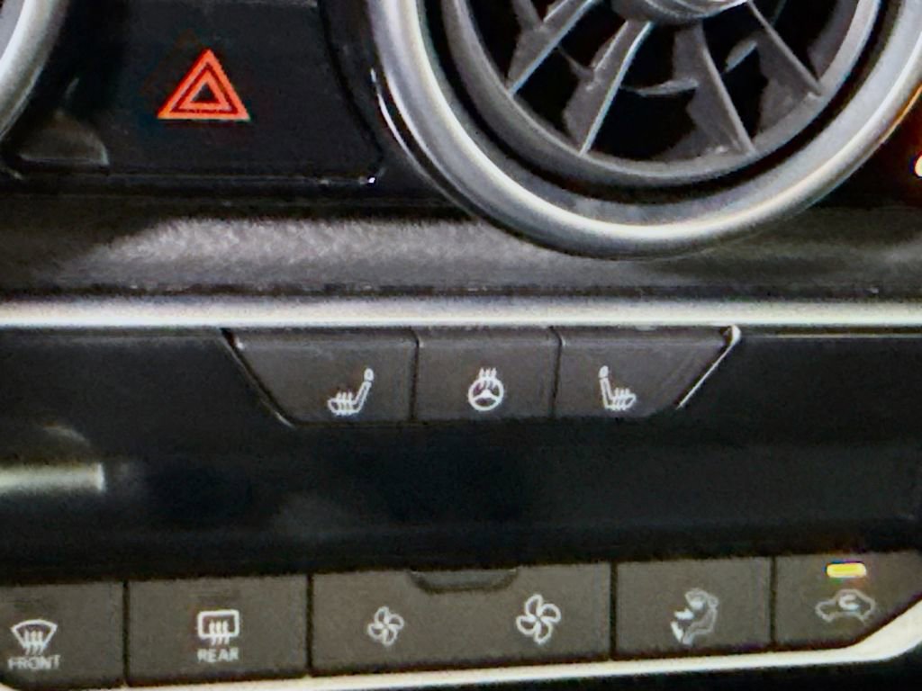 Used 2022 Nissan Sentra SV w/ All-Weather Package image 10