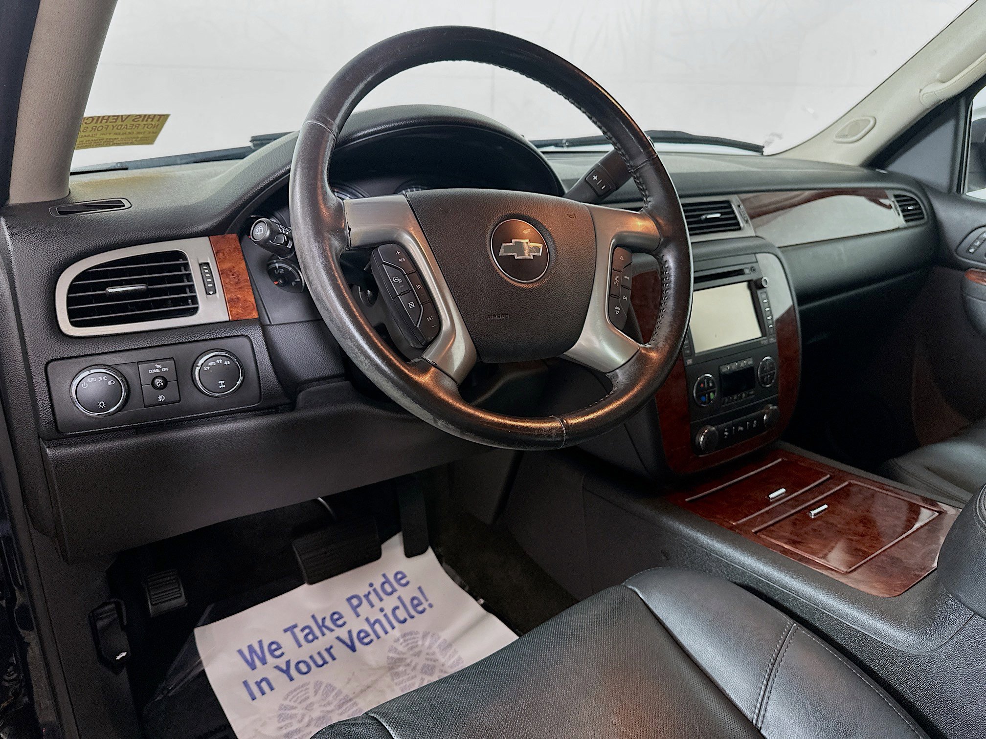 Used 2013 Chevrolet Tahoe LTZ image 9