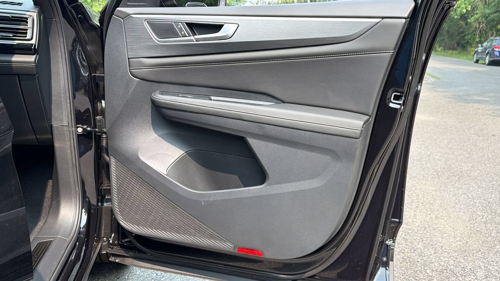 New 2026 Volkswagen Atlas Cross Sport SE FWD image 6