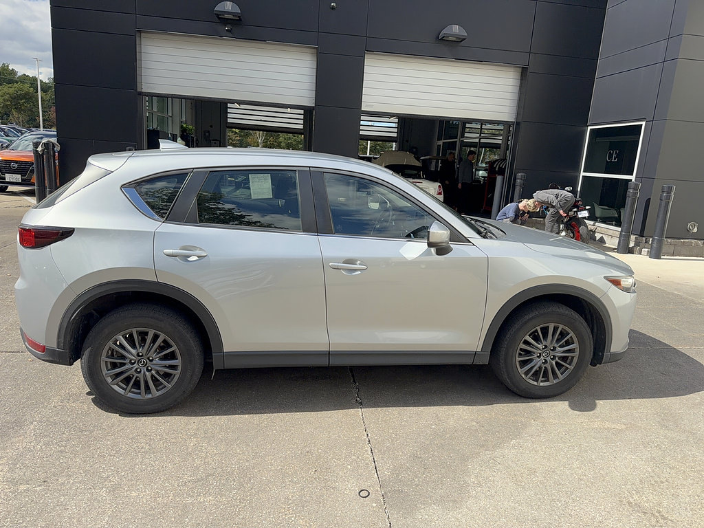 Used 2019 MAZDA CX-5 Sport AWD/4WD image 4