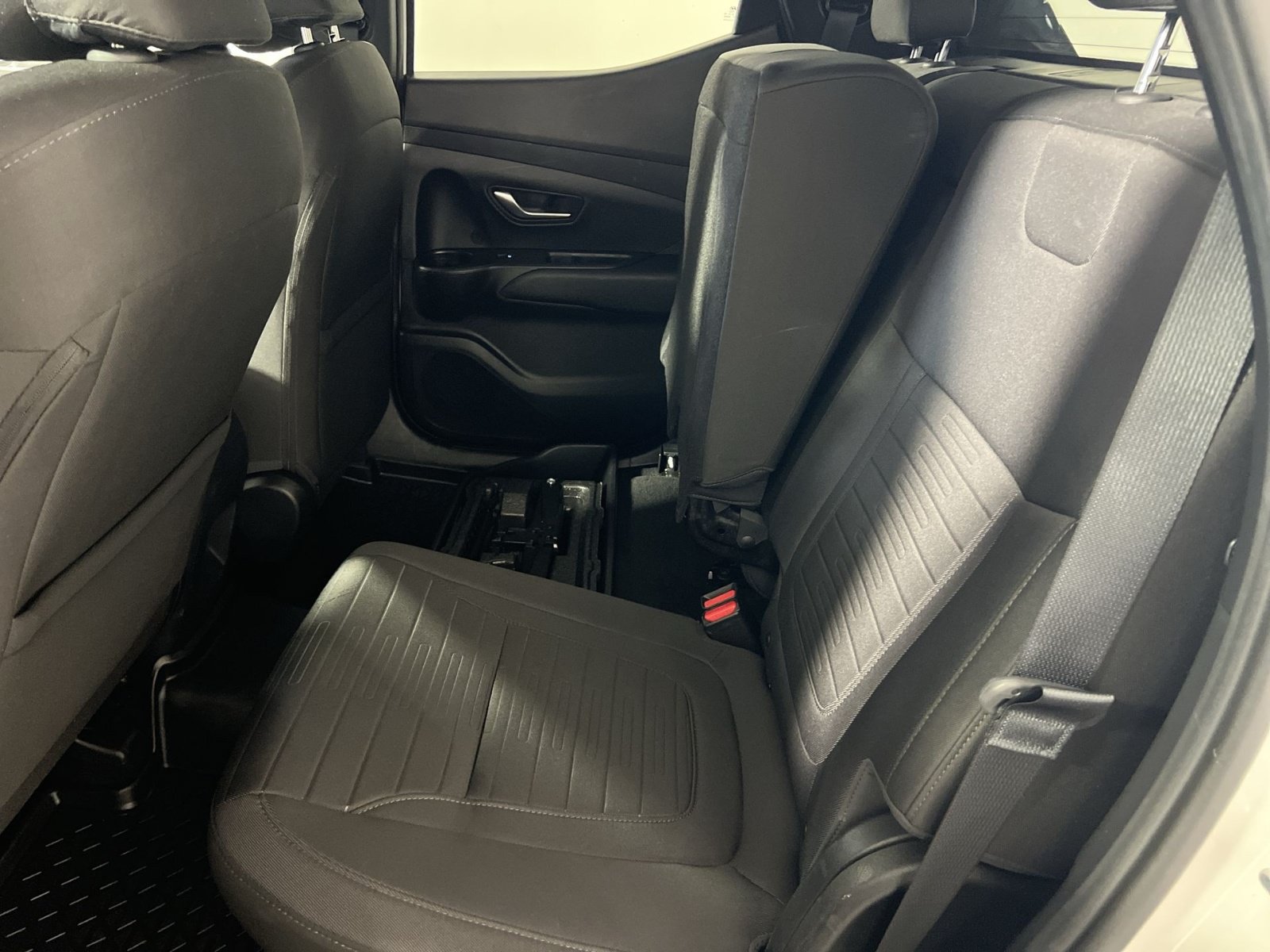 Used 2024 Hyundai Santa Cruz SEL AWD/4WD image 25