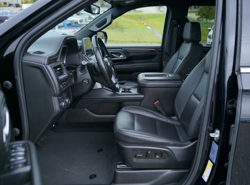 Used 2023 Chevrolet Tahoe LT w/ Luxury Package image 26