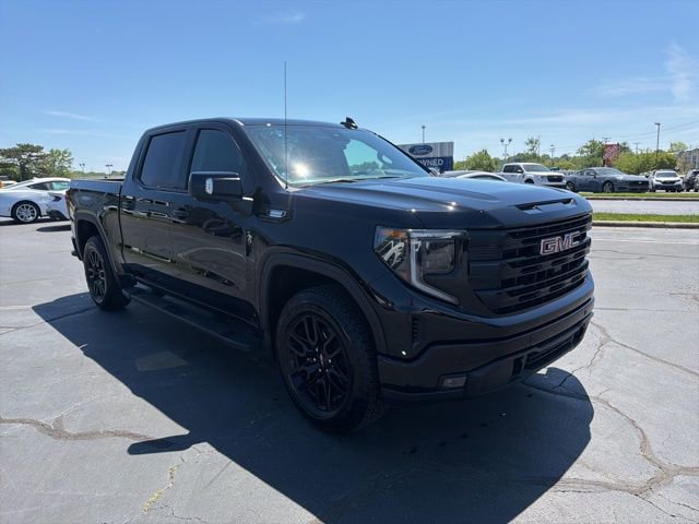 Used 2025 GMC Sierra 1500 Elevation w/ Elevation Premium Package image 1