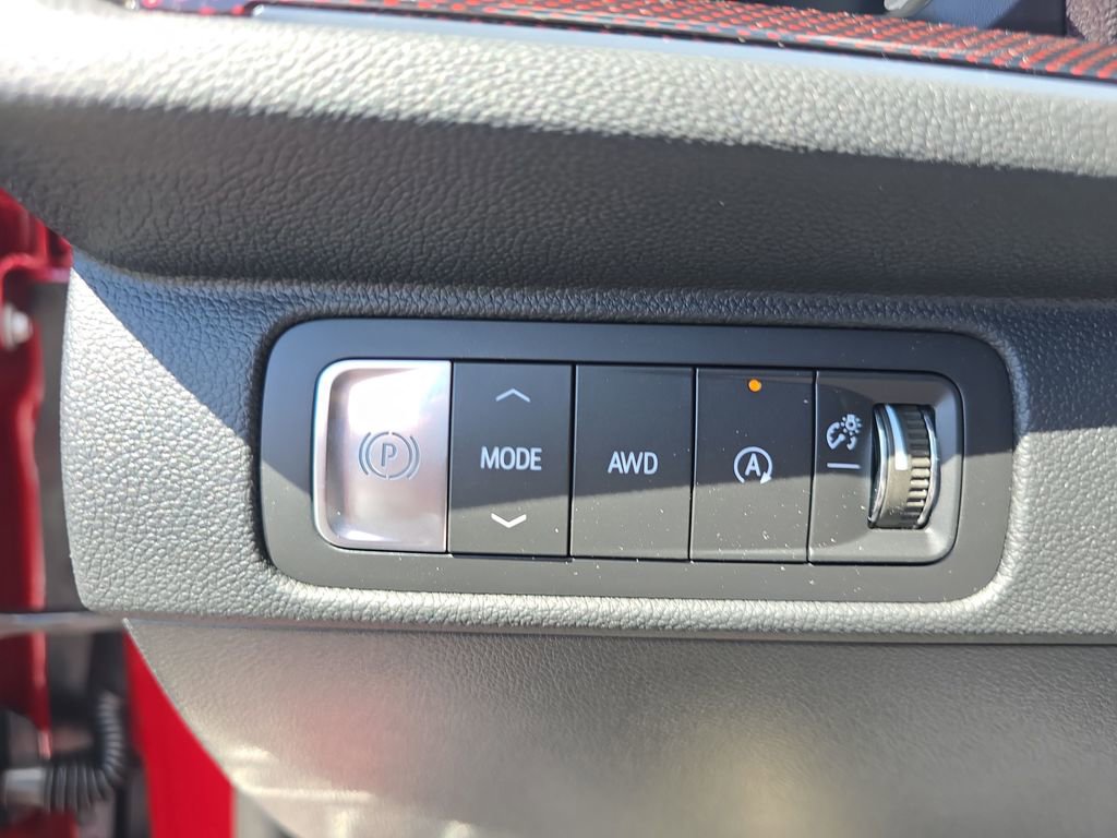 New 2026 Chevrolet Traverse Z71 w/ Driver Confidence Package AWD/4WD image 29