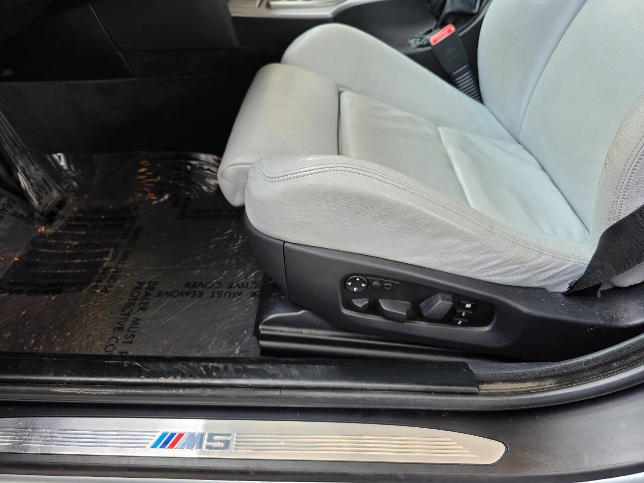 Used 2006 BMW M5 RWD image 21