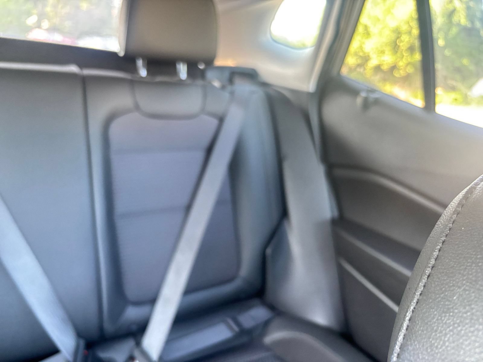 Used 2025 Chevrolet Trax LT FWD image 37
