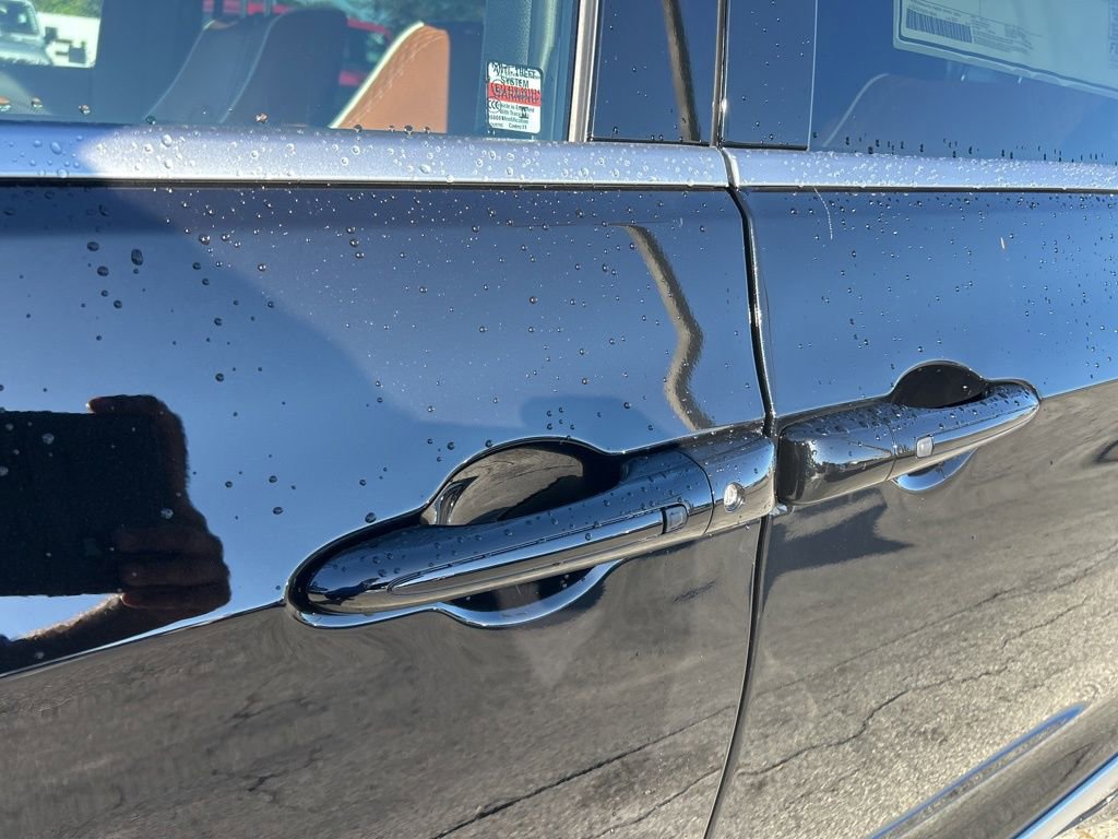 New 2026 Chrysler Pacifica Pinnacle image 23