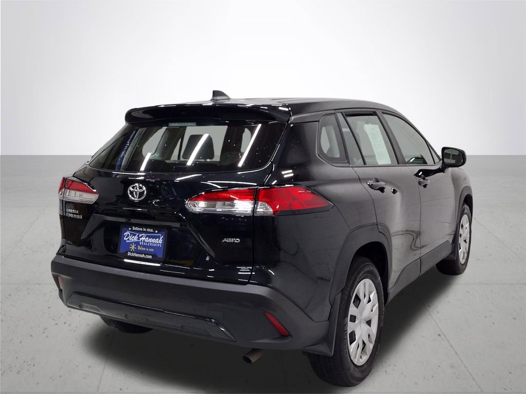 Used 2024 Toyota Corolla Cross L image 13