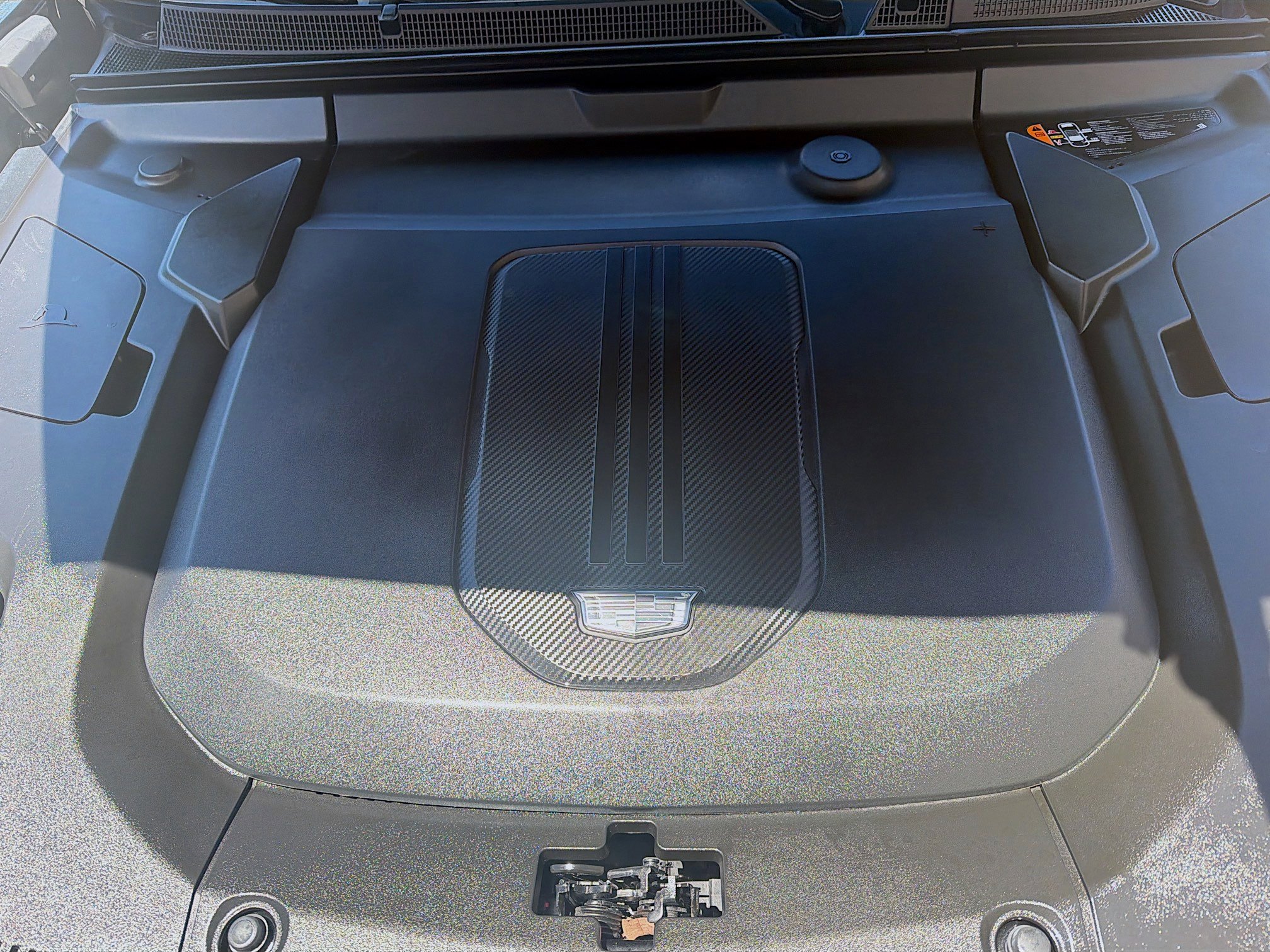 Used 2024 Cadillac Lyriq Luxury image 36