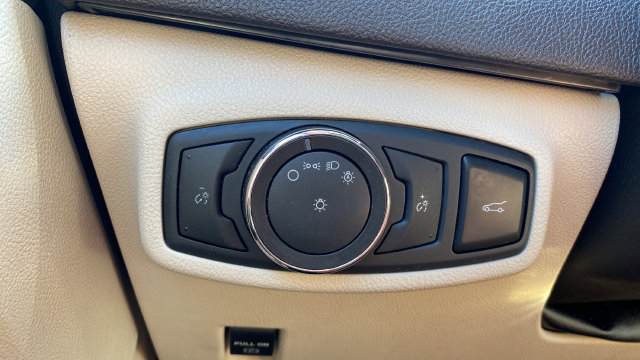 Used 2017 Lincoln MKC Reserve AWD/4WD image 26