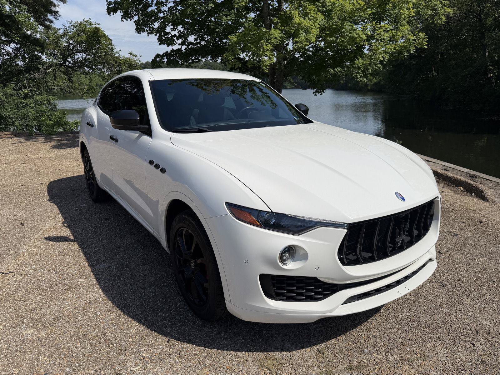 Used 2019 Maserati Levante AWD/4WD image 1