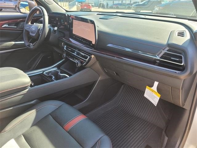 Certified 2024 Chevrolet Traverse RS w/ LPO, Floor Liner Package image 11