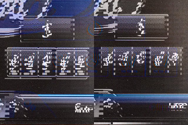 Used 2013 Ford F250 Platinum w/ Platinum Pkg image 25