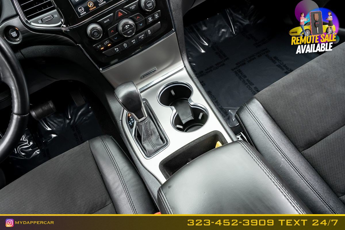 Used 2021 Jeep Grand Cherokee Laredo X AWD/4WD image 23