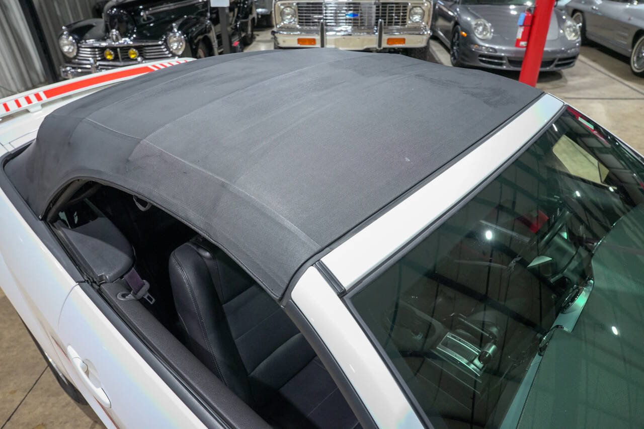 Used 2005 Ford Mustang Premium image 31