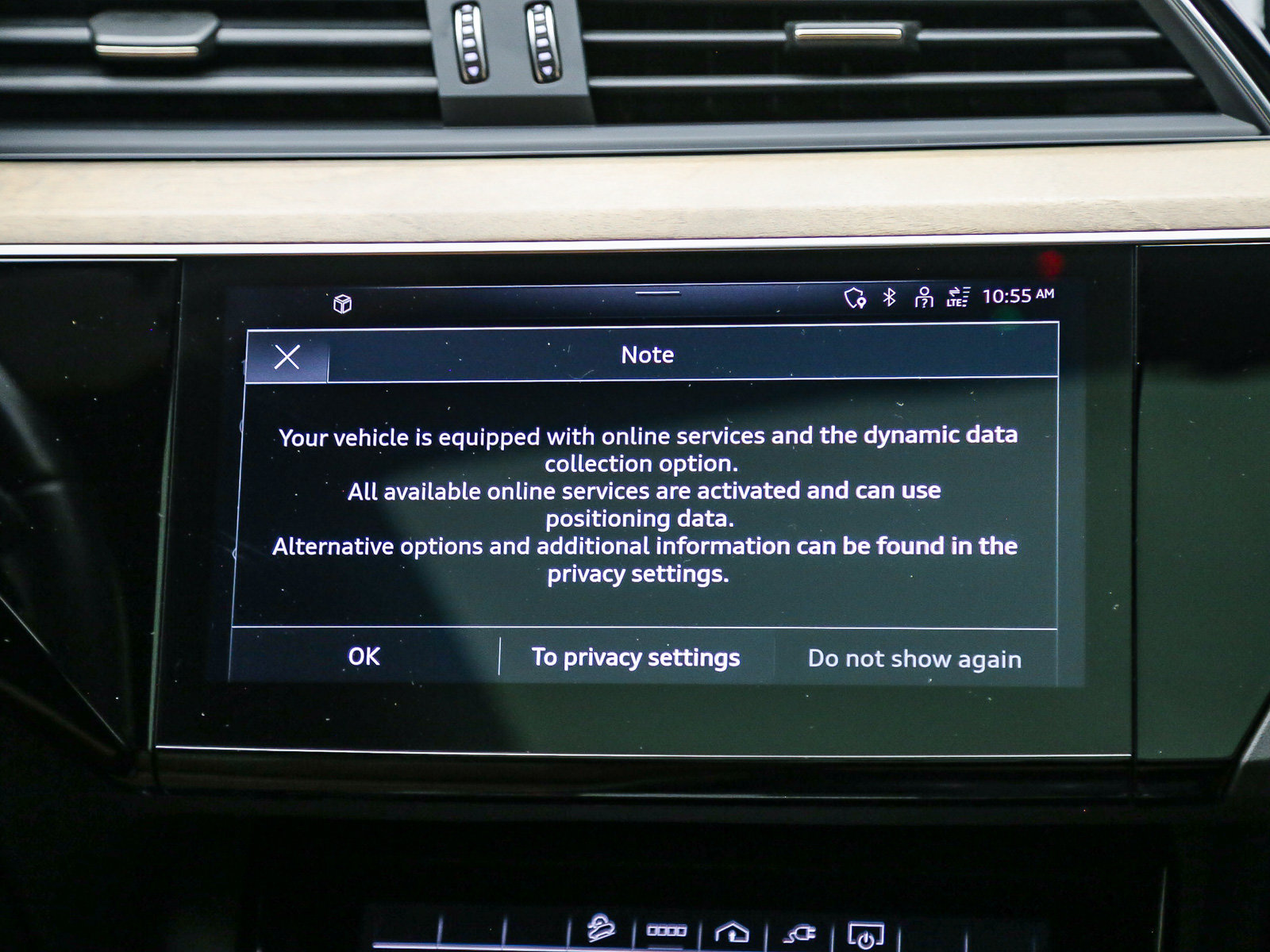 Certified 2024 Audi Q8 e-tron Premium Plus AWD/4WD image 15