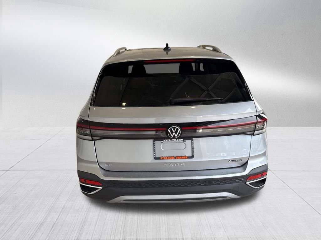 New 2025 Volkswagen Taos SE image 4