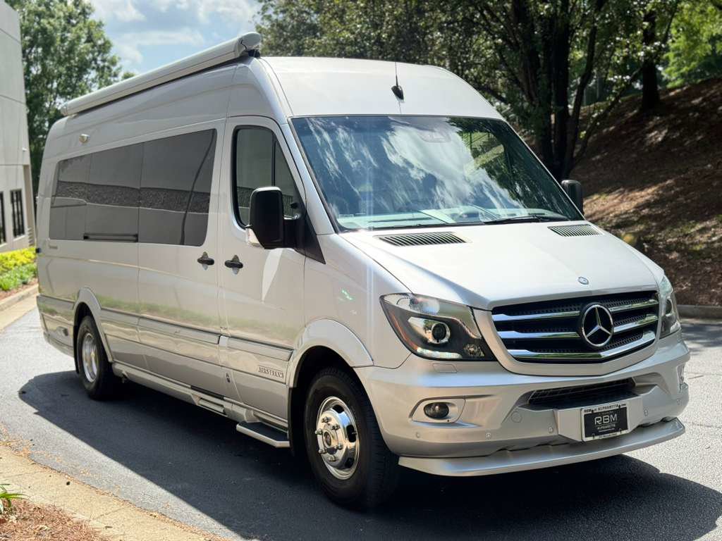 Used 2015 Mercedes-Benz Sprinter 3500 image 9
