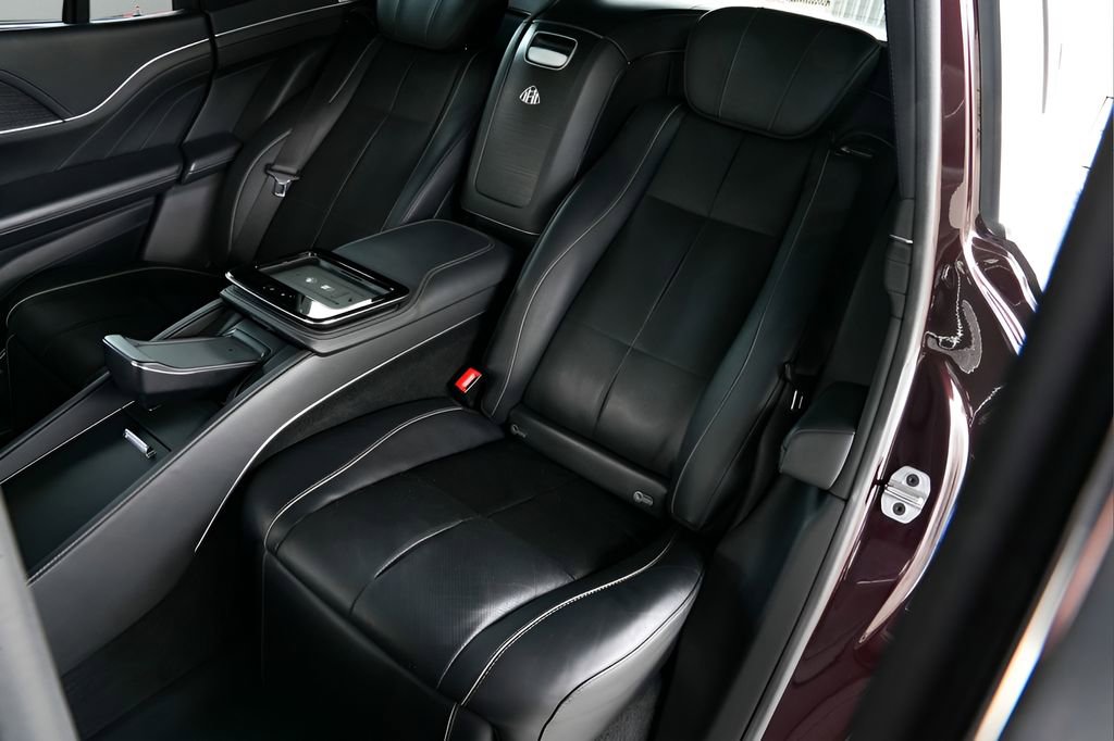 Used 2023 Mercedes-Benz Maybach GLS 600 4MATIC image 67