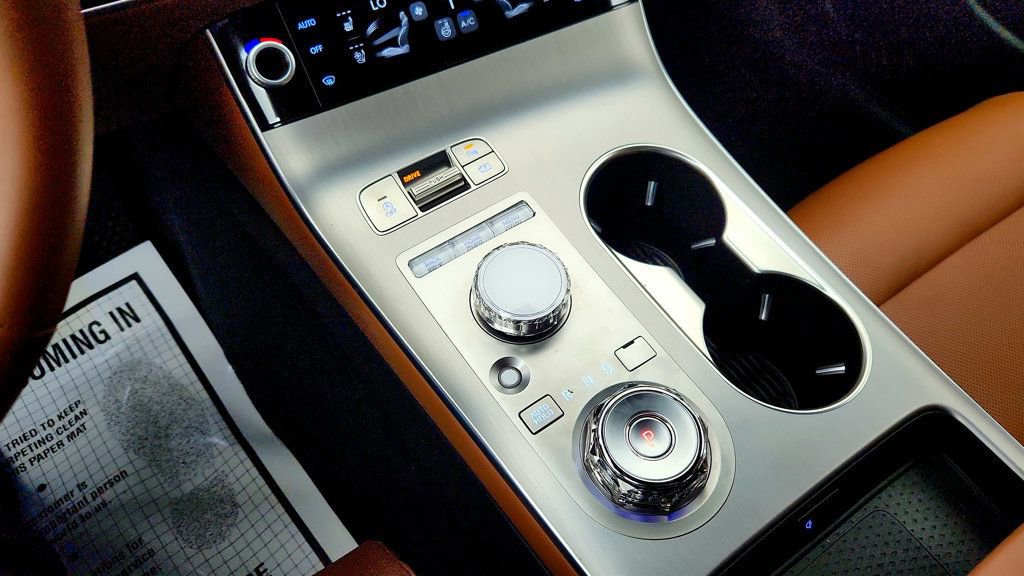 Used 2026 Genesis GV70 2.5T Advanced image 16