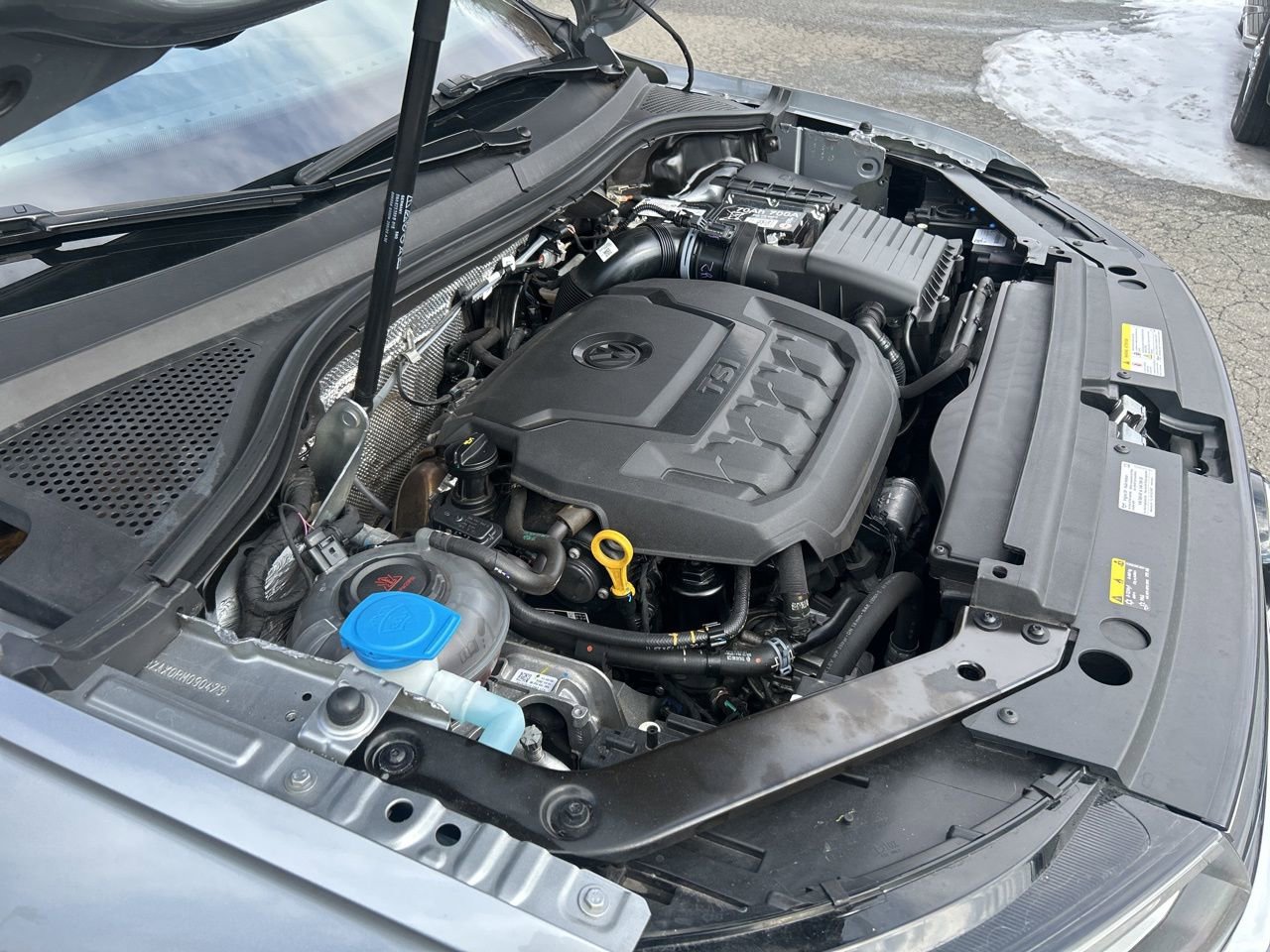 Used 2024 Volkswagen Tiguan SE R-Line image 27