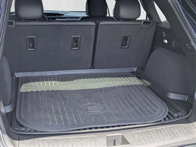 Used 2021 Cadillac XT5 Luxury w/ LPO, Floor Liner Package FWD image 6