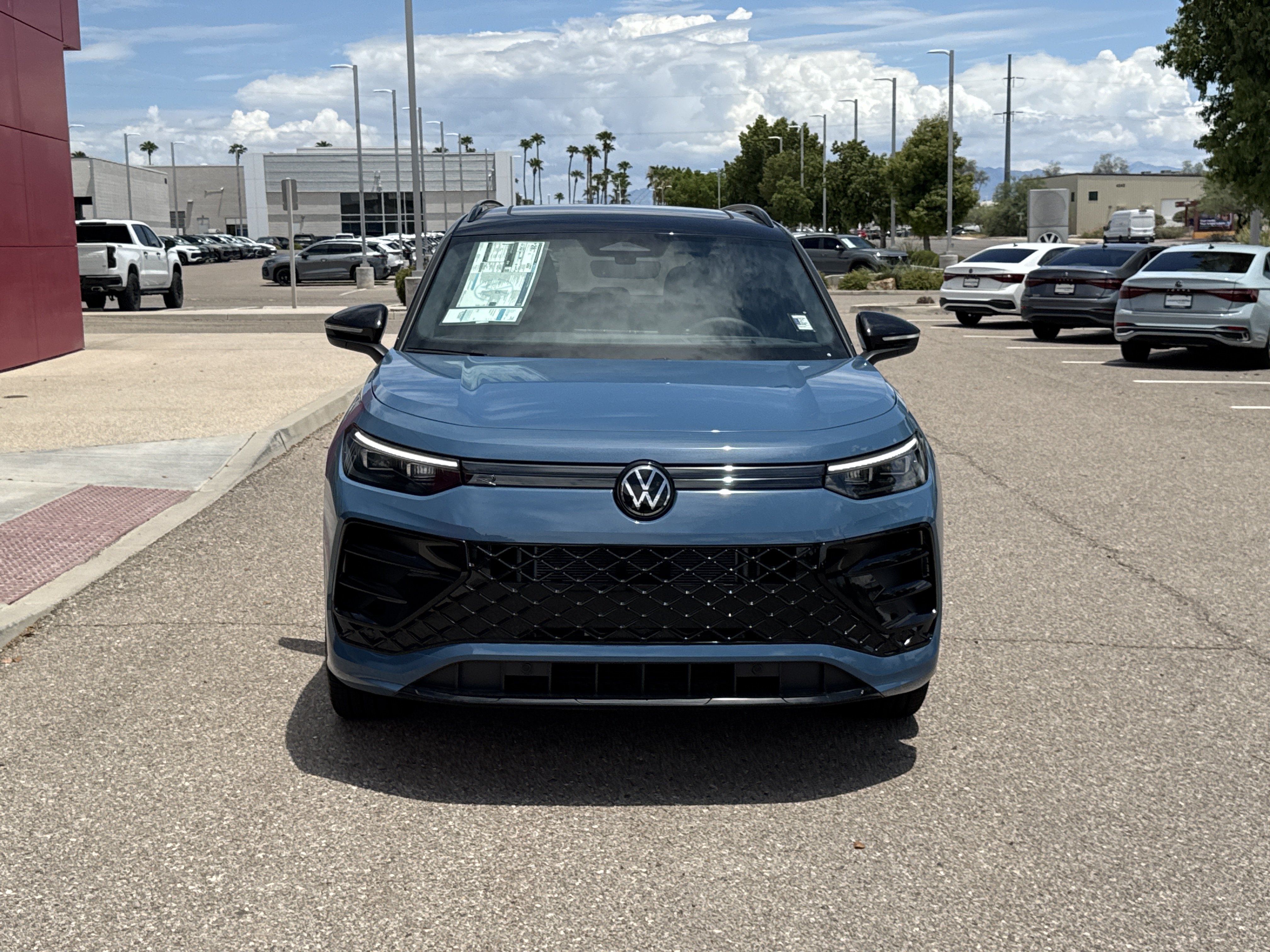 New 2026 Volkswagen Tiguan SE R-Line FWD image 2