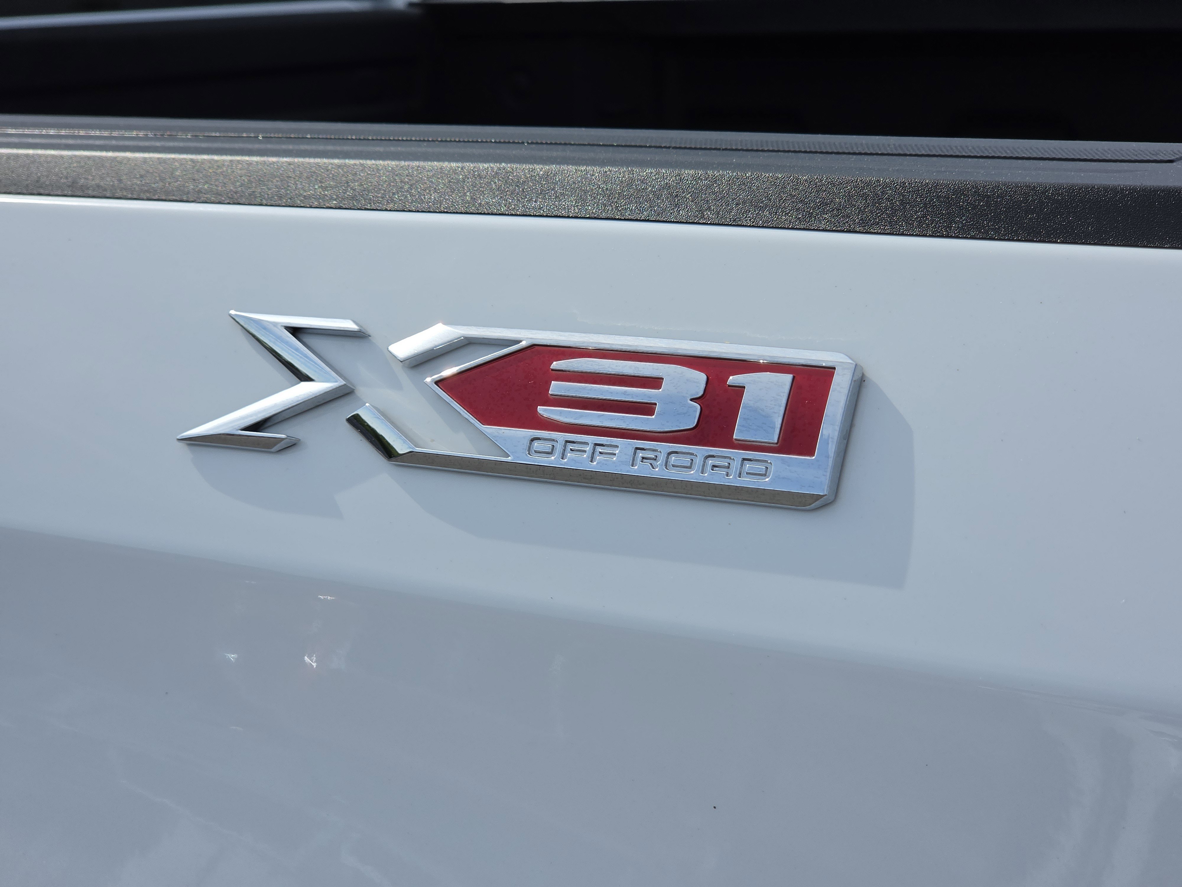 Used 2024 GMC Sierra 1500 Elevation AWD/4WD image 6
